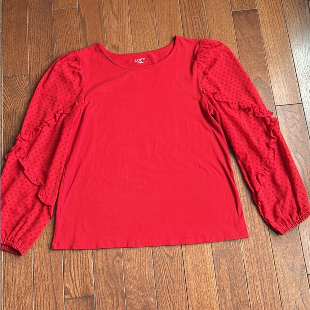 Ladies size large red LOFT Outlet long sleeve top